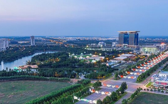 Bình Dương: Phó Chủ tịch UBND tỉnh Nguyễn Thanh Trúc tiếp Tổng Lãnh sự Vương quốc Anh