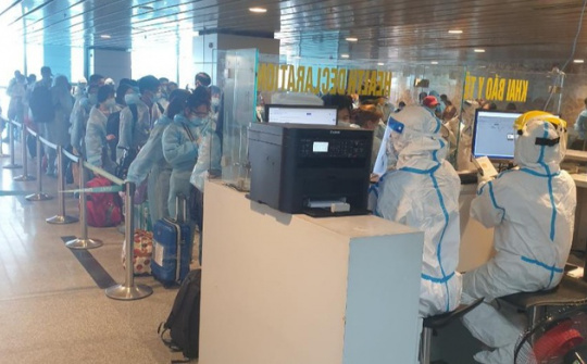 First Inbound Commercial Flight Lands Safely At Local Airport After Nearly Four Months