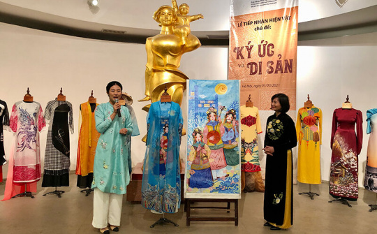 Tôn vinh áo dài Việt Nam qua câu chuyện của hiện vật