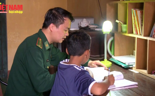 Mô hình Con nuôi đồn biên phòng trên dãy Trường Sơn