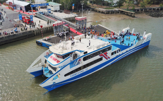 TPHCM phải tiến ra biển