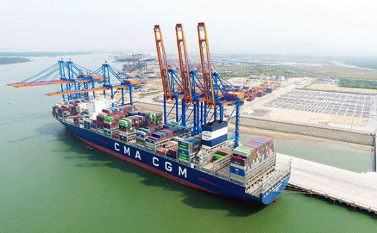 Quảng Ngãi: Cung ứng thêm 2 cẩu bờ công suất lớn cho cảng Cái Mép - Thị Vải