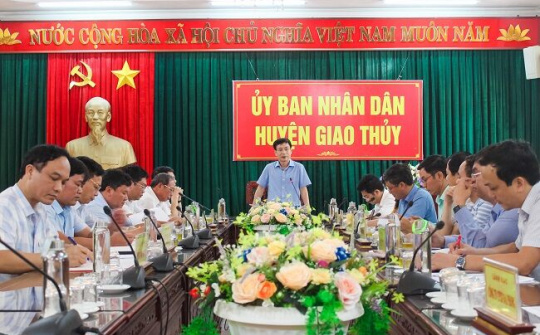 Nam Định phấn đấu hoàn thành tuyến đường bộ ven biển trước 10 tháng