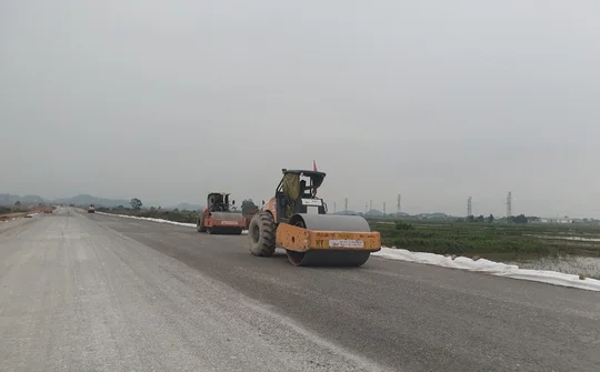 Nhà thầu Tập đoàn Miền Trung lại chậm tiến độ cao tốc Nghi Sơn – Diễn Châu