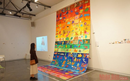 “Chạm” đến trẻ tự kỷ bằng nghệ thuật