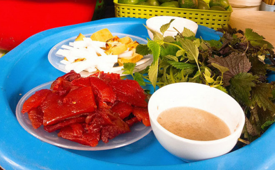 Sứa đỏ, món ăn “giải nhiệt” được ví như sashimi phiên bản Việt