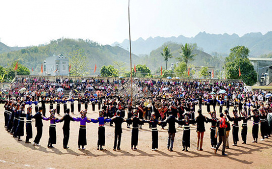 Yên Châu (Sơn La): Lá cờ đầu trong xây dựng gia đình văn hoá