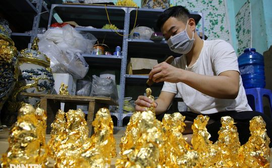 Nghề quỳ vàng bạc 300 năm tuổi ở Kiêu Kỵ, Hà Nội được công nhận là Di sản Quốc gia