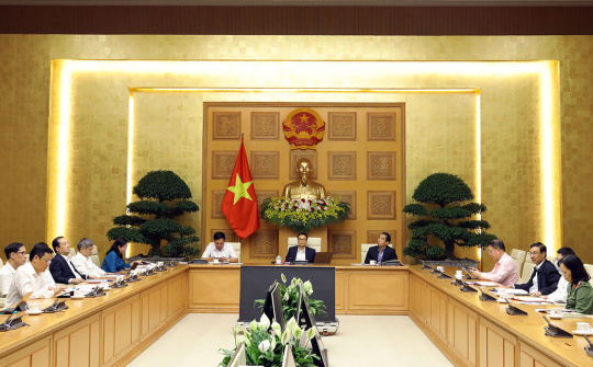 Giữ an toàn trong nước, tận dụng thời gian, cơ hội phát triển kinh tế