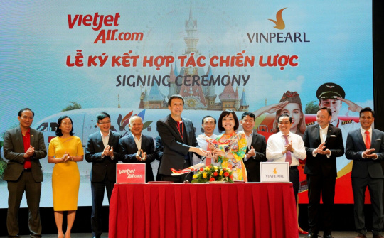 Vietjet cùng Vinpearl ký hợp tác chiến lược