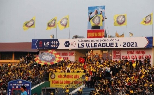 CLB bóng đá Đông Á Thanh Hóa dành toàn bộ tiền bán vé làm công tác từ thiện