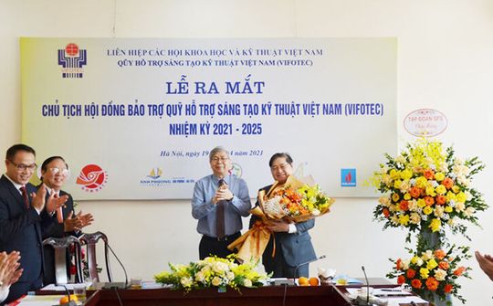 TSKH Phan Xuân Dũng làm Chủ tịch Qũy Vifotec