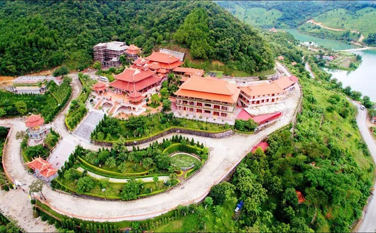 Quảng Ninh: Vân Đồn phát huy hiệu quả từ phát triển du lịch tâm linh