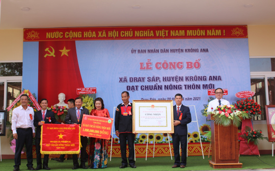 Đắk Lắk: Xã Đray Sap (Krong Ana)  đón nhận danh hiệu đạt chuẩn nông thôn mới