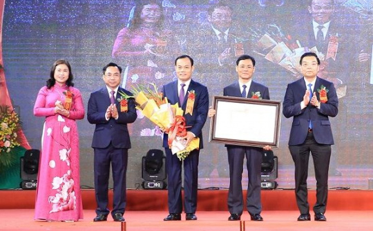 Huyện Thạch Thất (Hà Nội) đón nhận Quyết định đạt chuẩn nông thôn mới