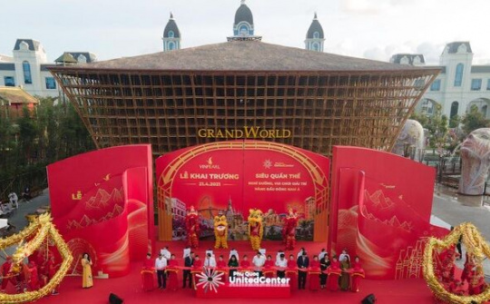 Những kỉ lục trong ngày khai trương Phú Quốc United Center