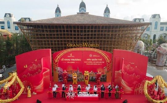 Những kỉ lục trong ngày khai trương Phú Quốc United Center