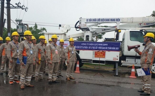 PC Nam Định diễn tập phòng chống thiên tai, tìm kiếm cứu nạn, xử lý sự cố, đảm bảo an toàn lưới điện