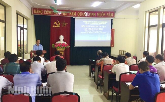 PC Ninh Bình tổ chức huấn luyện An toàn vệ sinh lao động năm 2021