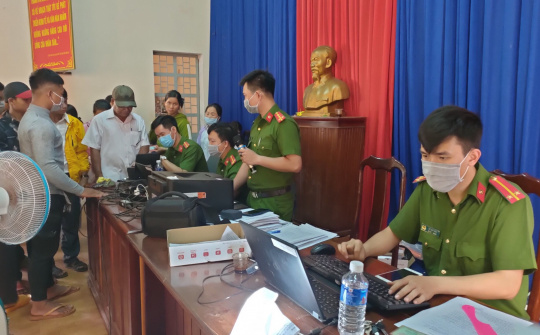 Công an huyện Đức Cơ: Nỗ lực cấp căn cước công dân có gắn chíp điện tử