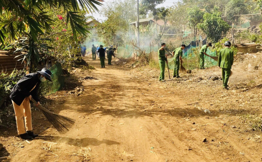  Niềm vui và động lực lớn của mỗi cán bộ chiến sĩ là được nhân dân tin yêu