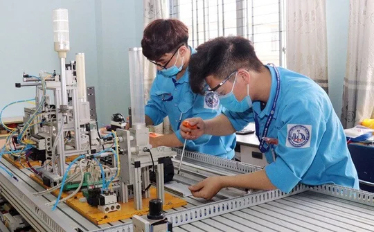 Hà Nội đẩy mạnh đào tạo nguồn nhân lực thợ lành nghề, bậc cao