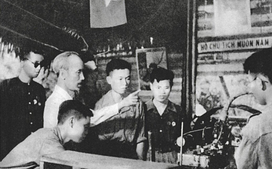 Chủ tịch Hồ Chí Minh với Ngày Quốc tế Lao động 1/5