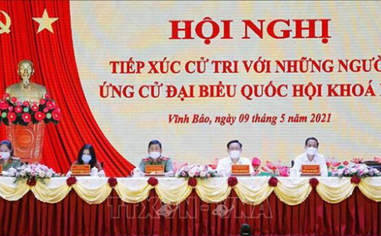 Chủ tịch Quốc hội tiếp xúc cử tri tại  TP Hải Phòng