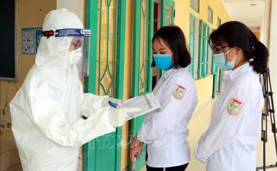 Đặc cách xét tốt nghiệp THPT với thí sinh mắc COVID-19 không thể dự thi