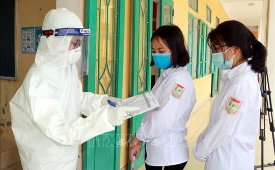 Đặc cách xét tốt nghiệp THPT với thí sinh mắc COVID-19 không thể dự thi