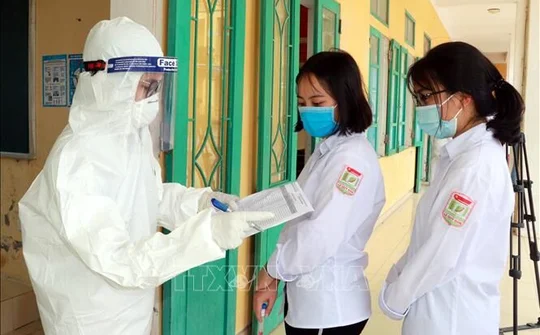 Đặc cách xét tốt nghiệp THPT với thí sinh mắc COVID-19 không thể dự thi