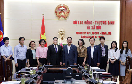 Thứ trưởng Bộ LĐTB&XH Lê Văn Thanh tiếp Đại sứ Hàn Quốc tại Việt Nam