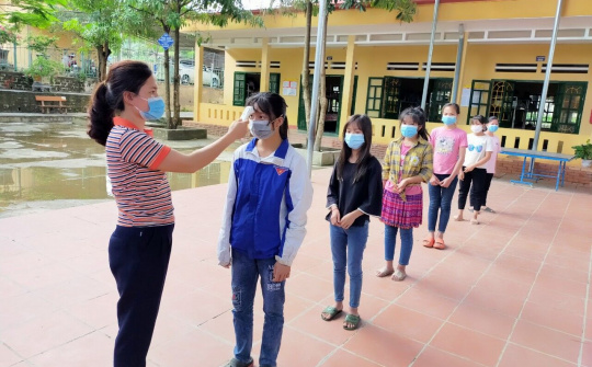 Yên Bái: Trường học chống dịch, nỗ lực hoàn thành "nhiệm vụ kép"