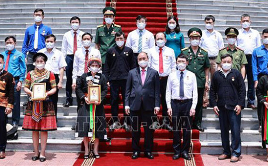 Chủ tịch nước tiếp đại biểu các dân tộc thiểu số tỉnh Bắc Giang