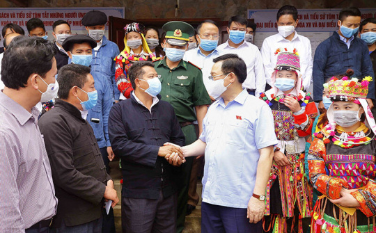 Giá trị cao quý của những lá phiếu