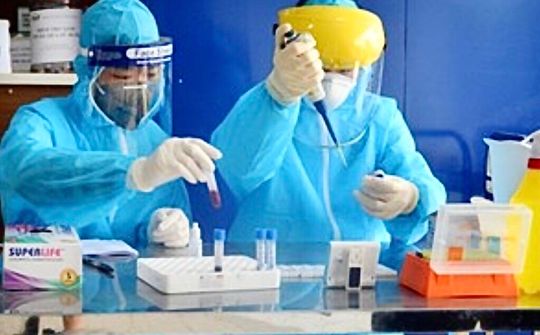 Việt Nam tăng cường năng lực xét nghiệm virus SARS-CoV-2