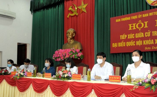 Ứng cử viên đại biểu Quốc hội tiếp xúc cử tri các cơ quan, đơn vị huyện Sơn Dương, Tuyên Quang