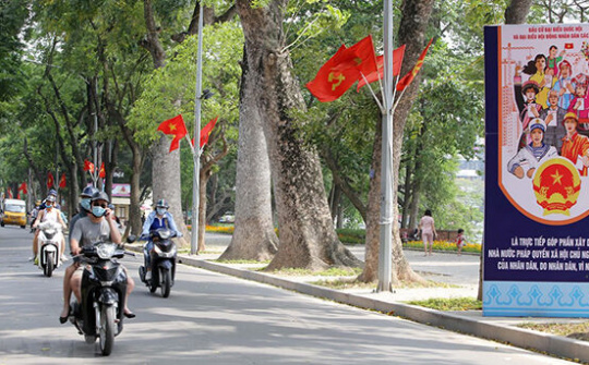 Đa dạng tuyên truyền 'Bầu cử trách nhiệm-Chống dịch toàn diện'