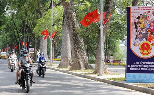 Đa dạng tuyên truyền 'Bầu cử trách nhiệm-Chống dịch toàn diện'