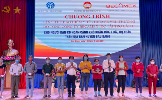 Tặng 1.000 thẻ BHYT cho người dân khó khăn do dịch Covid-19