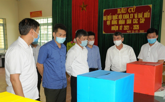 Cao Bằng: Chủ tịch UBND tỉnh Hoàng Xuân Ánh kiểm tra công tác bầu cử tại huyện Trùng Khánh