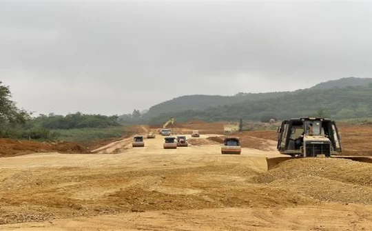 Chuẩn bị khởi công 5 dự án thành phần cao tốc Bắc – Nam