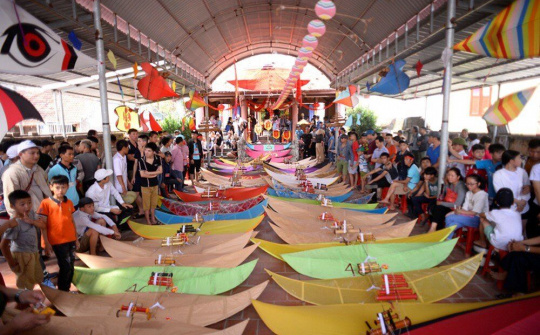 Giữ gìn và đẩy mạnh thú chơi diều truyền thống