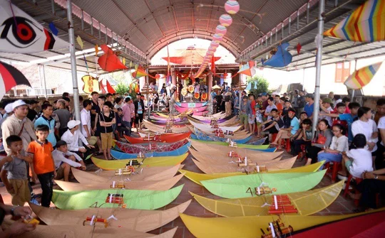 Giữ gìn và đẩy mạnh thú chơi diều truyền thống