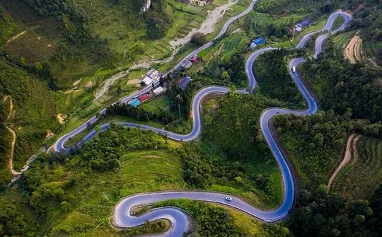 7 cung đường du lịch đẹp nhất Việt Nam