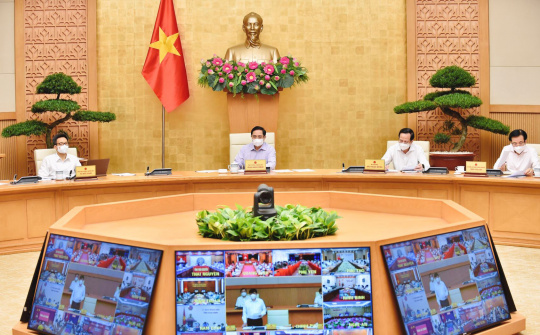 Thủ tướng chỉ đạo tổng tiến công toàn lực, thần tốc để chặn đứng dịch COVID-19