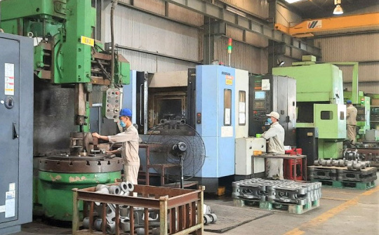 Thái Nguyên: Các khu công nghiệp ký cam kết với người lao động