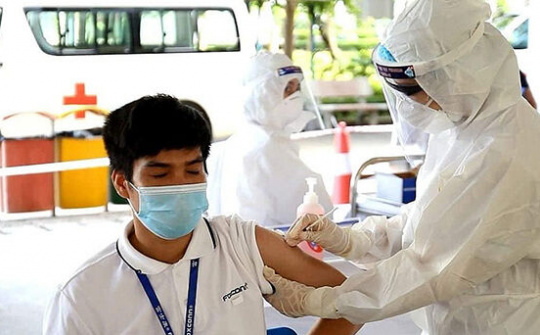 Triển khai tiêm vaccine COVID-19 cho những trường hợp có nguy cơ lây nhiễm cao tại Bắc Ninh