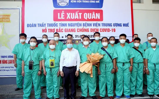 Thừa Thiên Huế hỗ trợ tỉnh Bắc Giang lực lượng y tế phòng chống dịch COVID-19
