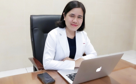 TS.BS Phạm Thị Việt Dung :  Tô thắm sắc áo Blouse